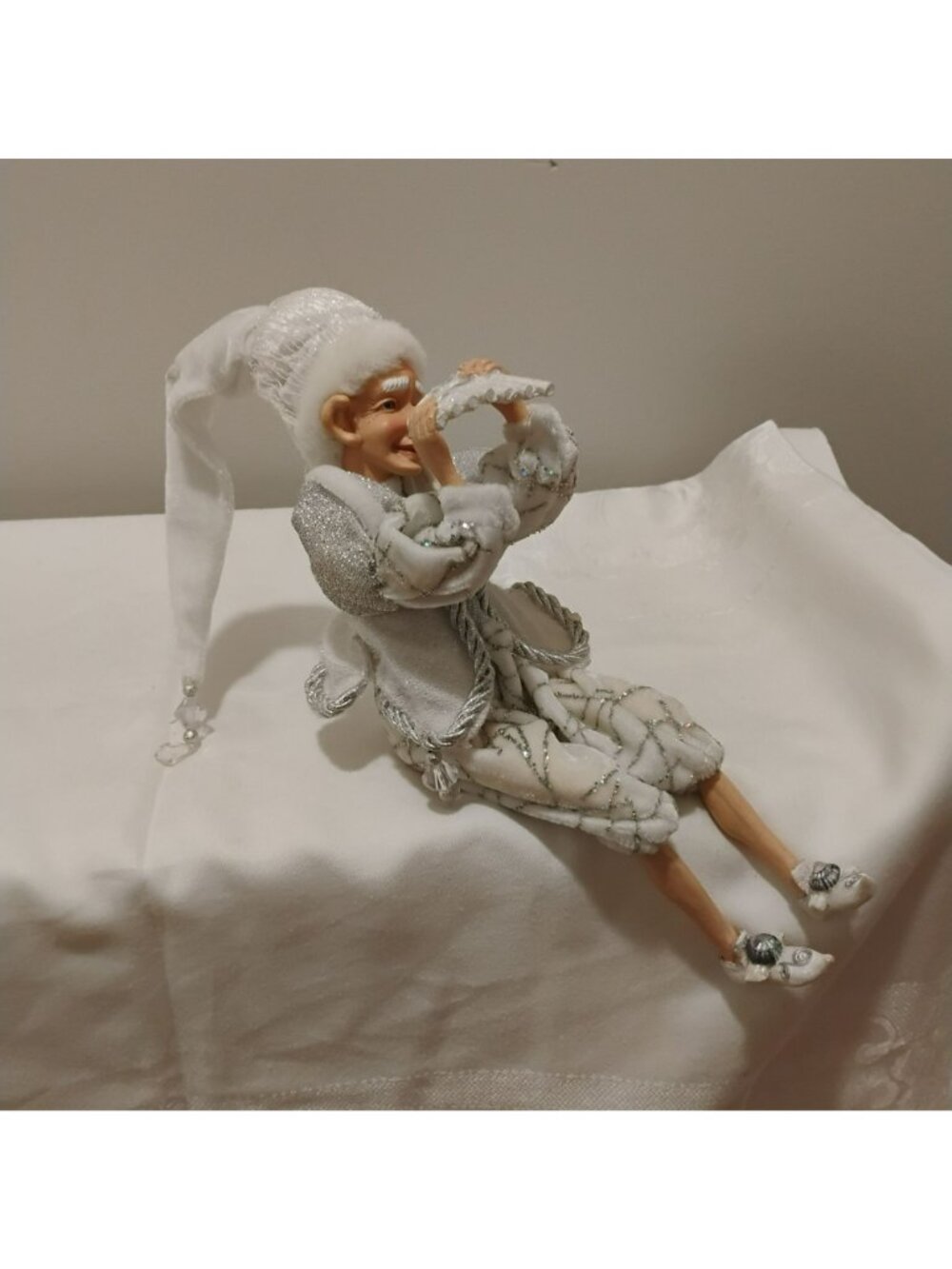 Vintage Posable Elf Figurine Silver White Crystal Jester Shelf Sitter Flute Play - Picture 3 of 9
